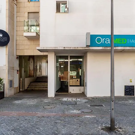 Whome Bright & Modern T1 Near Tagus River